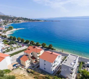 Nedovršena kuća s pogledom na more - Omiš
