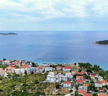 Građevinsko zemljište s pogledom na more - Rogoznica