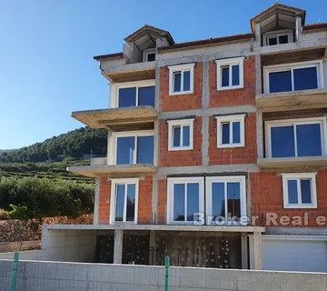 Apartmanska kuća sa pogledom na more - Brač, Brač