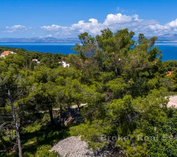 Građevinsko zemljište s pogledom na more - Brač, Brač