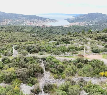 Građevinsko zemljište s pogledom na more i prirodu - Rogoznica