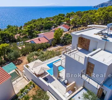 Vila s bazenom i pogledom na more - Hvar