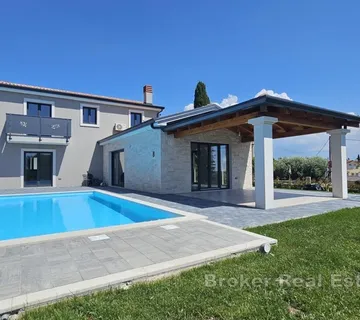 Moderna vila s bazenom i panoramskim pogledom na more - Poreč