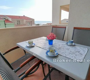 Trosoban stan na dvije etaže, na prodaju - Makarska
