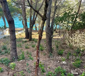 Građevno zemljište u prvome redu do mora - Ugljan, Preko