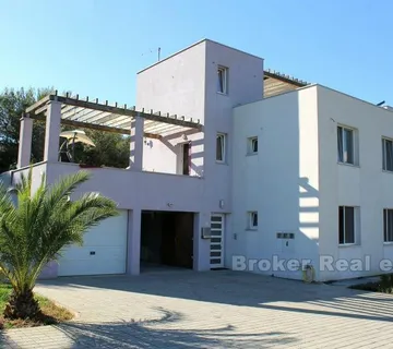Novosagrađena vila, na prodaju - Diklo, Zadar