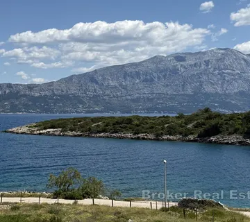 Mediteranska kuća s bazenom u blizini mora - Brač, Brač