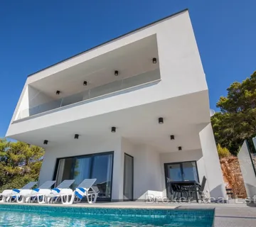 Moderna vila s bazenom - Ploče