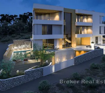 Vila u visokom roh-bau stanju s tri stambene jedinice - Žedno, Trogir