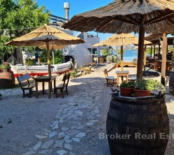 Jedinstveni turistički kompleks na prestižnoj lokaciji uz more - Vodice