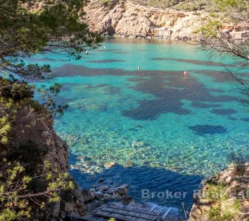 Građevinsko zemljište s pogledom na more - Korčula
