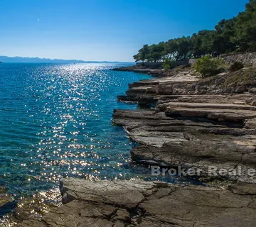Građevinsko zemljište prvi red do mora - Brač, Brač