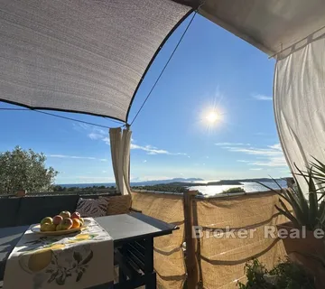 Jednosoban apartman s pogledom na more - Hvar