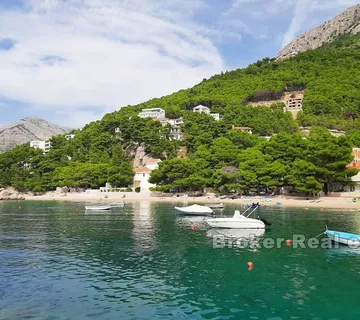 Građevinsko zemljište sa otvorenim pogledom na more - Makarska