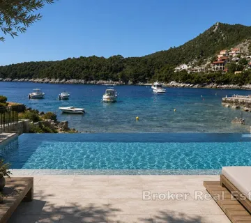 Građevinsko zemljište u prvom redu do mora - Korčula