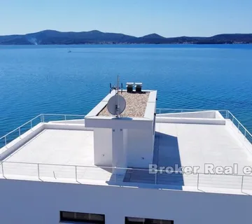Moderan apartman prvi red do mora - Sukošan