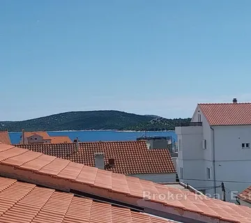Apartmanska kuća u blizini mora - Vodice
