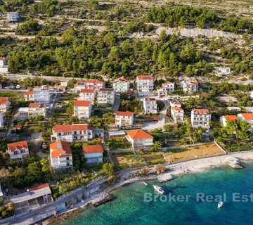 Građevinsko zemljište na vrhunskoj poziciji s pogledom na more - Trogir