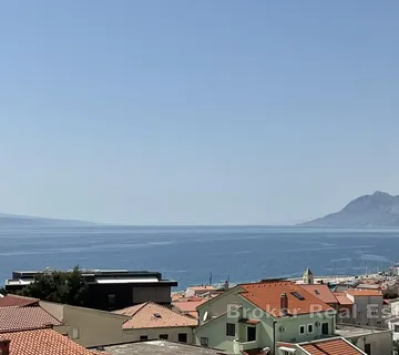 Luksuzan dvoetažni stan u novogradnji s pogledom na more - Makarska