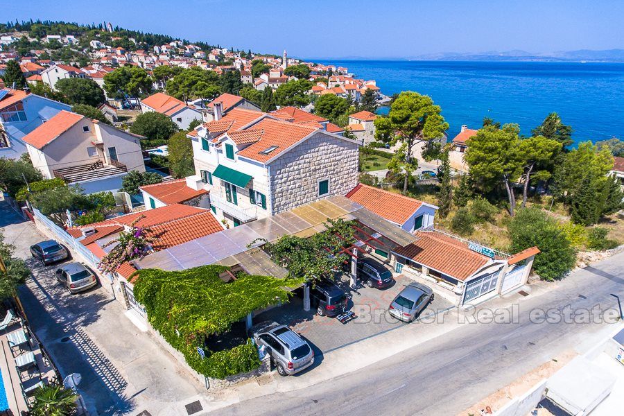 Kuća sa 9 apartmana, za prodaju - cover
