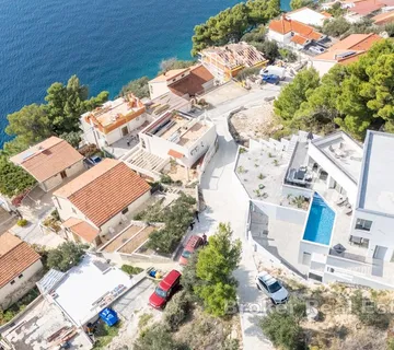 Vila moderne arhitekture s panoramskim pogledom i infinity bazenom - Omiš