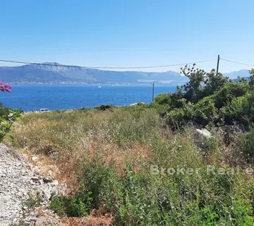 Prostrano građevno zemljište u drugom redu uz more - Žedno, Trogir