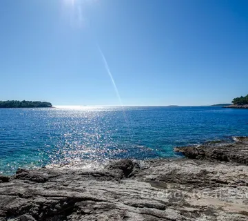Atraktivno zemljište u prvom redu do mora - Korčula