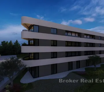 Poslovni prostor s open-space zonom i kompletnim sanitarnim blokom - Poreč