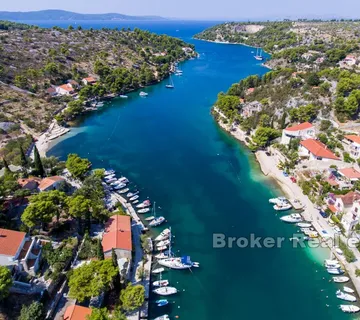Građevinsko zemljište uz more - Brač, Brač