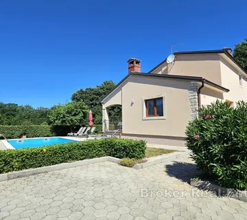 Kuća s bazenom u okolici Svetog Lovreča - Rovinj