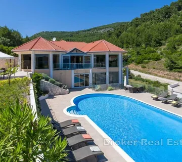 Ekskluzivna vila uz more na južnoj obali Korčule - Korčula