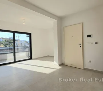 Penthouse s krovnom terasom i pogledom na more - Žedno, Trogir