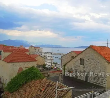 Kuća s pogledom na more - Kaštel Štafilić, Kaštela