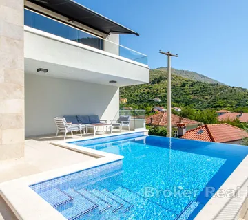 Novoizgrađena vila sa bazenom - Žrnovnica, Split