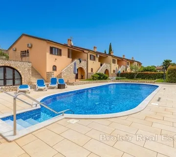 Kuća u nizu s pogledom na more - Poreč