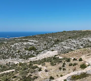 Pašnjak s pogledom na more - Rogoznica