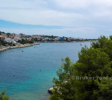Samostojeća kuća, uz more, prodaja - Rogoznica