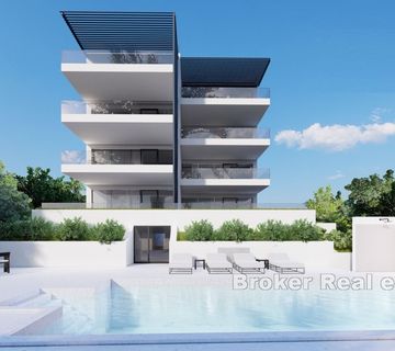 Luksuzan penthouse u prvom redu do mora - cover