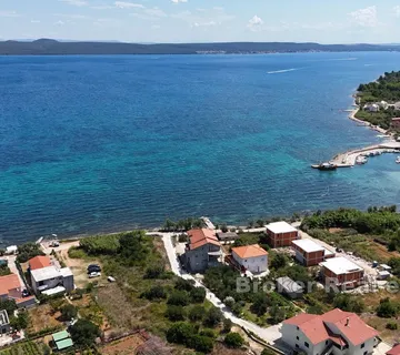 Građevinsko zemljište u prvom redu do mora - Pašman