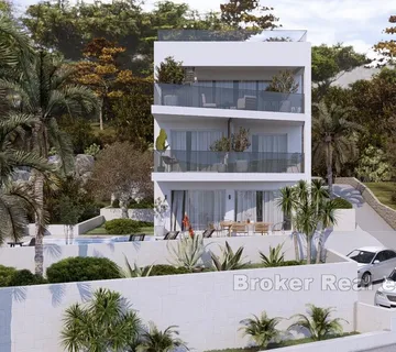 Ekskluzivan penthouse s krovnom terasom u prvom redu do mora - Žedno, Trogir