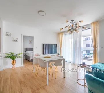 Luksuzan dvosoban stan u novogradnji, Žnjan - Split