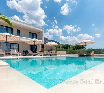 Moderna vila s pogledom na more - Podstrana - Grljevac, Podstrana