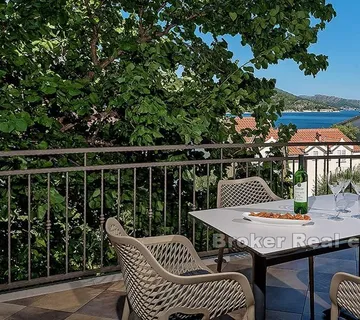 Samostojeća kuća s pogledom na more - Trogir