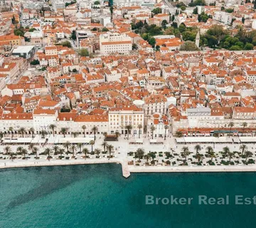 Trosoban stan s pogledom na more - Split