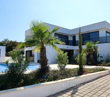 Novoizgrađena vila s bazenom i pogledom na more - Šolta, Šolta