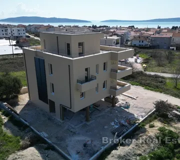 Penthouse s otvorenim pogledom na more - Kaštel Lukšić, Kaštela