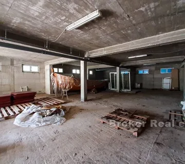 Poslovni prostor, veličine 334 m2 - Kaštel Gomilica, Kaštela