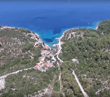 Građevinsko zemljište s pogledom na more - Šolta, Šolta