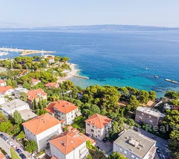 Ekskluzivno građevinsko zemljište prvi red do mora - Split