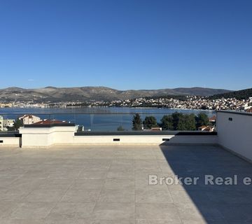 Moderni penthouse s pogledom na more - cover